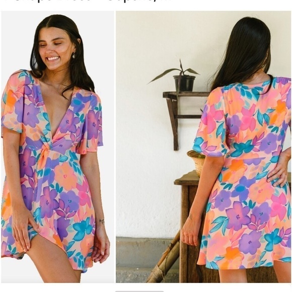 Cupshe Christa Bell Sleeve Plunge Mini Dress Floral Women’s Size M - Picture 1 of 7